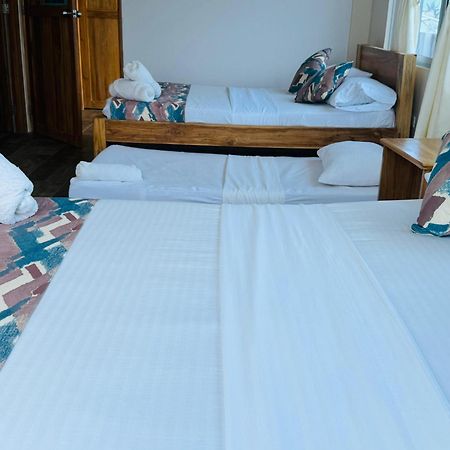 Merakai Hostel Rincon Del Mar エクステリア 写真
