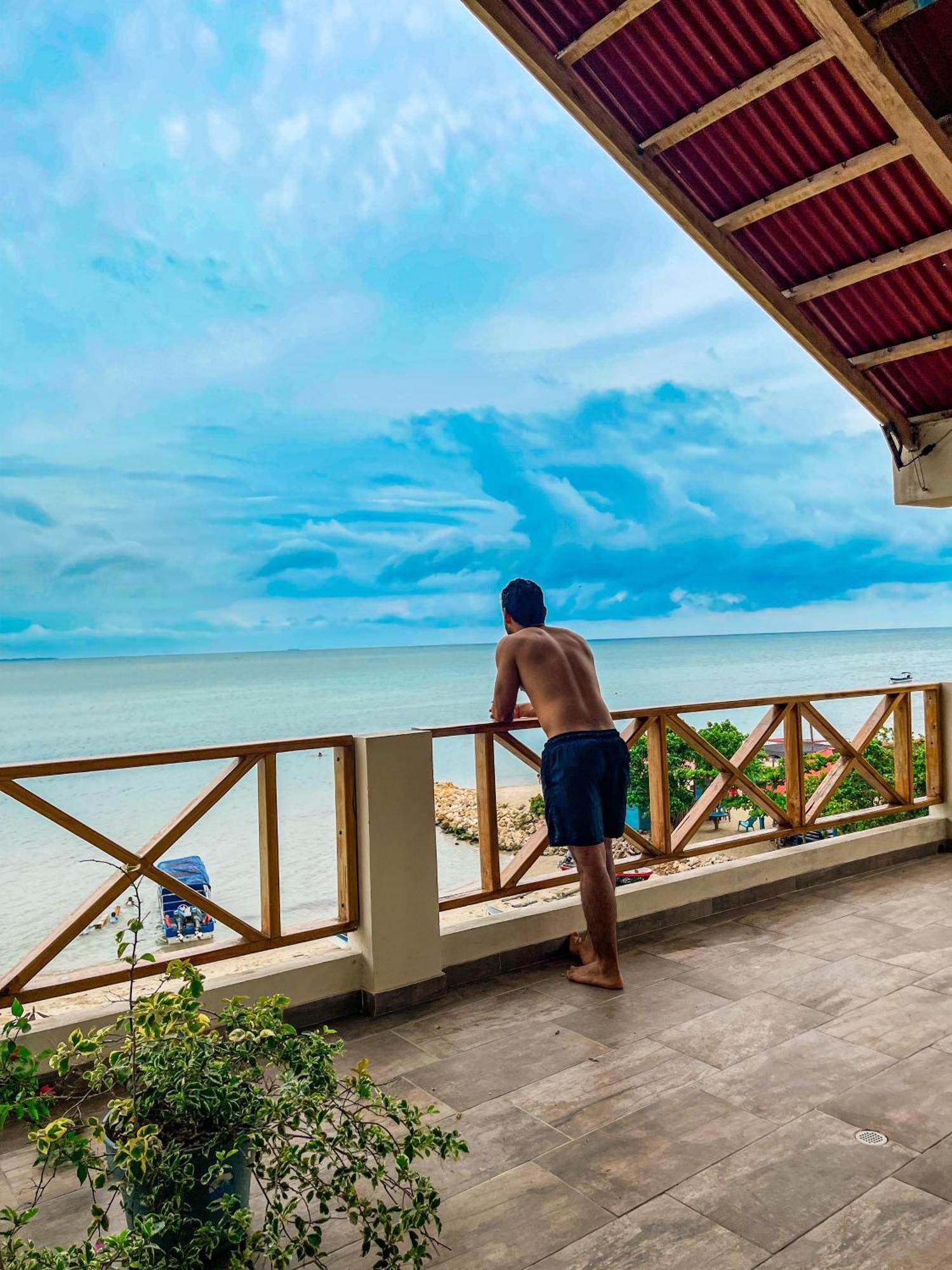 Merakai Hostel Rincon Del Mar エクステリア 写真